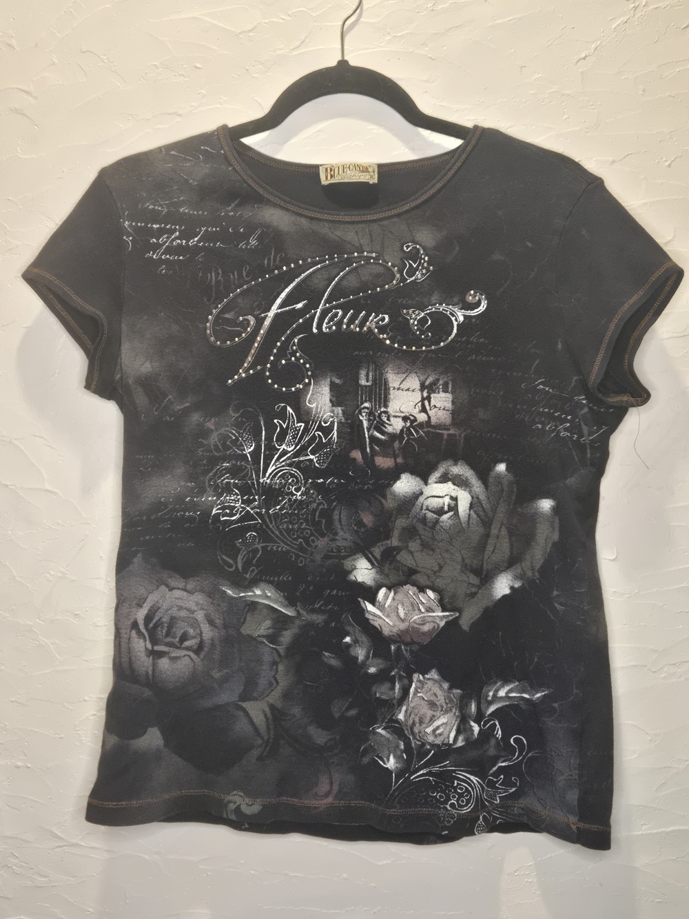 Blue Canyon Clothing Fleur Rose Graphic Tee in Black